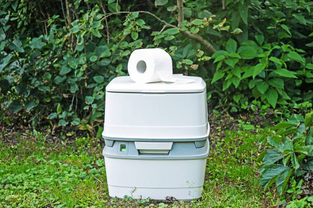 Best Portable restroom trailer rental  in Worthington, MN
